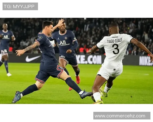 巴黎圣日耳曼:法甲劲旅披荆斩棘,持续领跑榜首 巴黎圣日耳曼:法甲劲旅披荆斩棘,持续领跑榜首