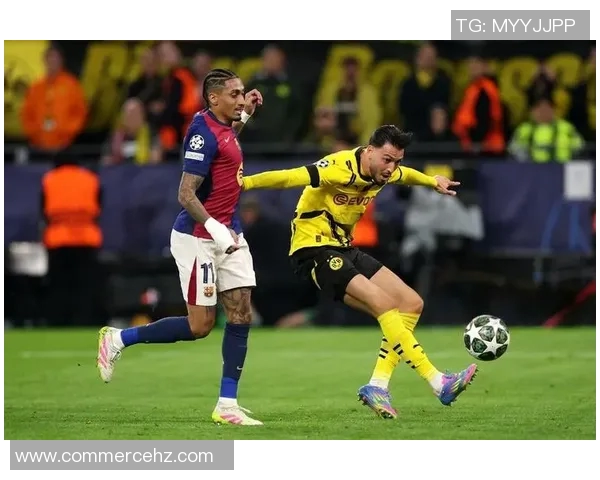 巴萨球员集体出国休假引发球迷不满，巴尔韦德火力全开训练队形