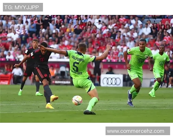 弗莱堡绝杀沃尔夫斯堡：壮烈夺胜，惊险登顶