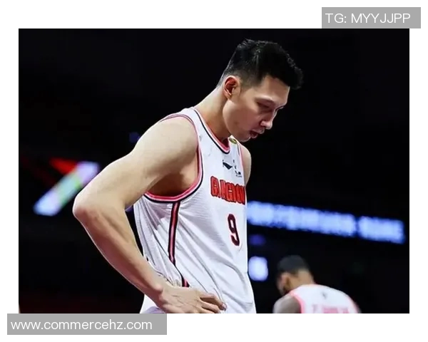 易建联退出NBA赛场,回归CBA打造中国篮球传奇 易建联退出NBA赛场,回归CBA打造中国篮球传奇